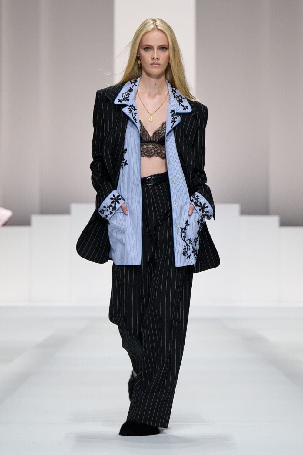 Dolce & Gabbana: Ready-To-Wear SS26 - 10 Magazine USA